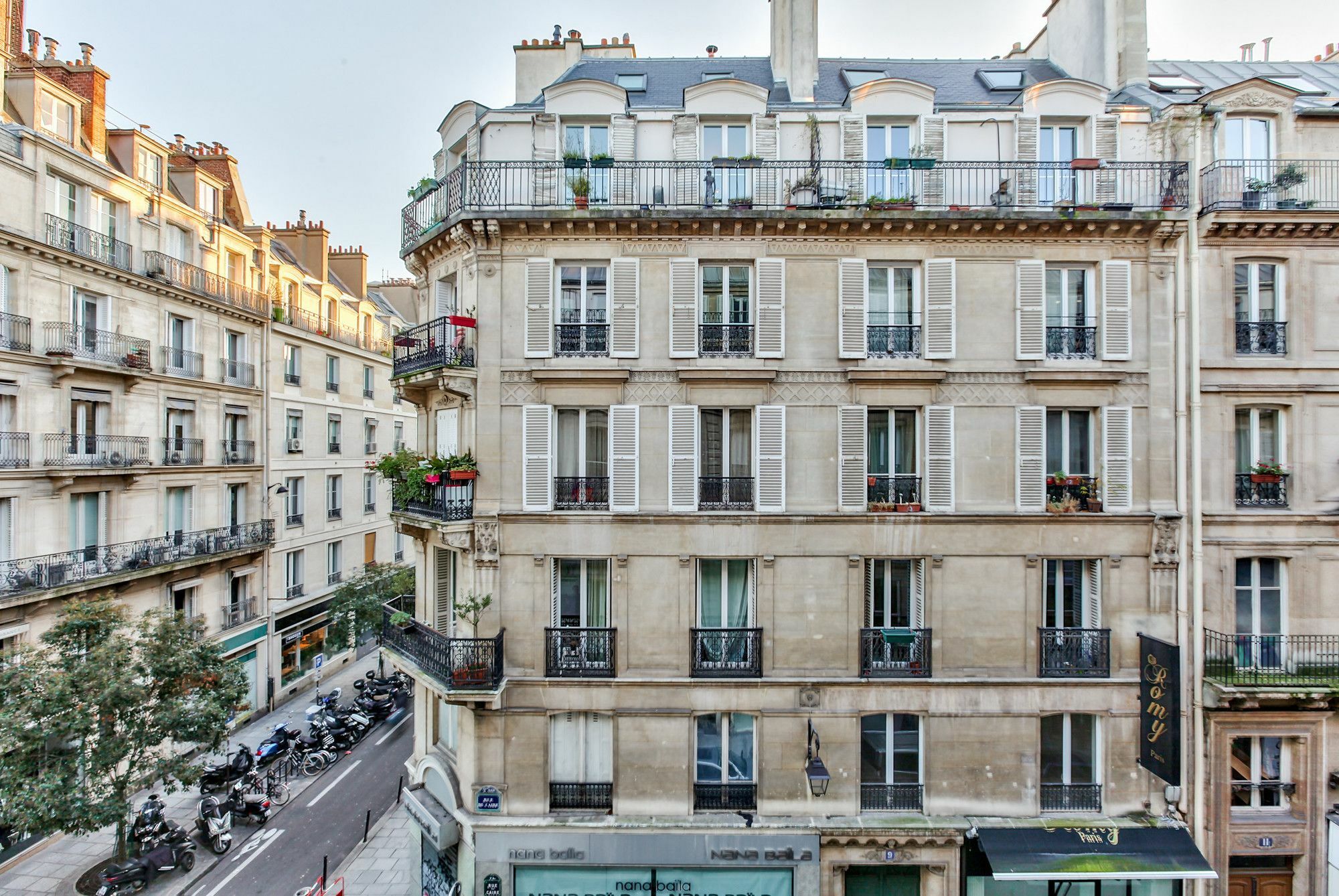 18 Luxury Parisien Home Montorgueil 2 Exterior photo
